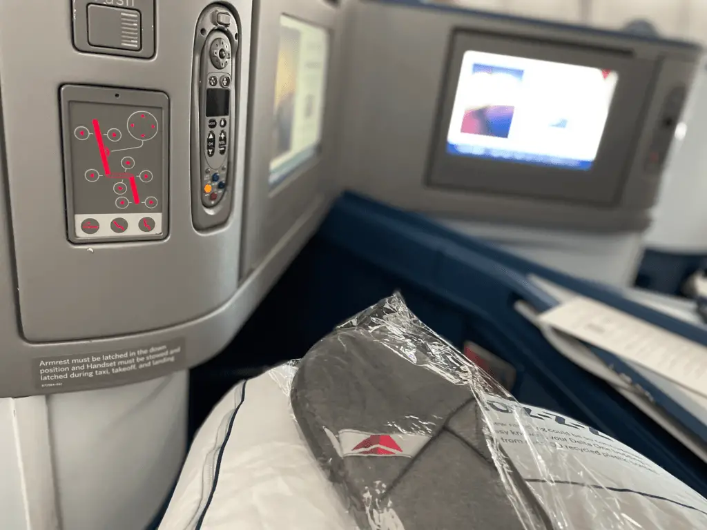 Delta One Pod with Pillow and Slippers