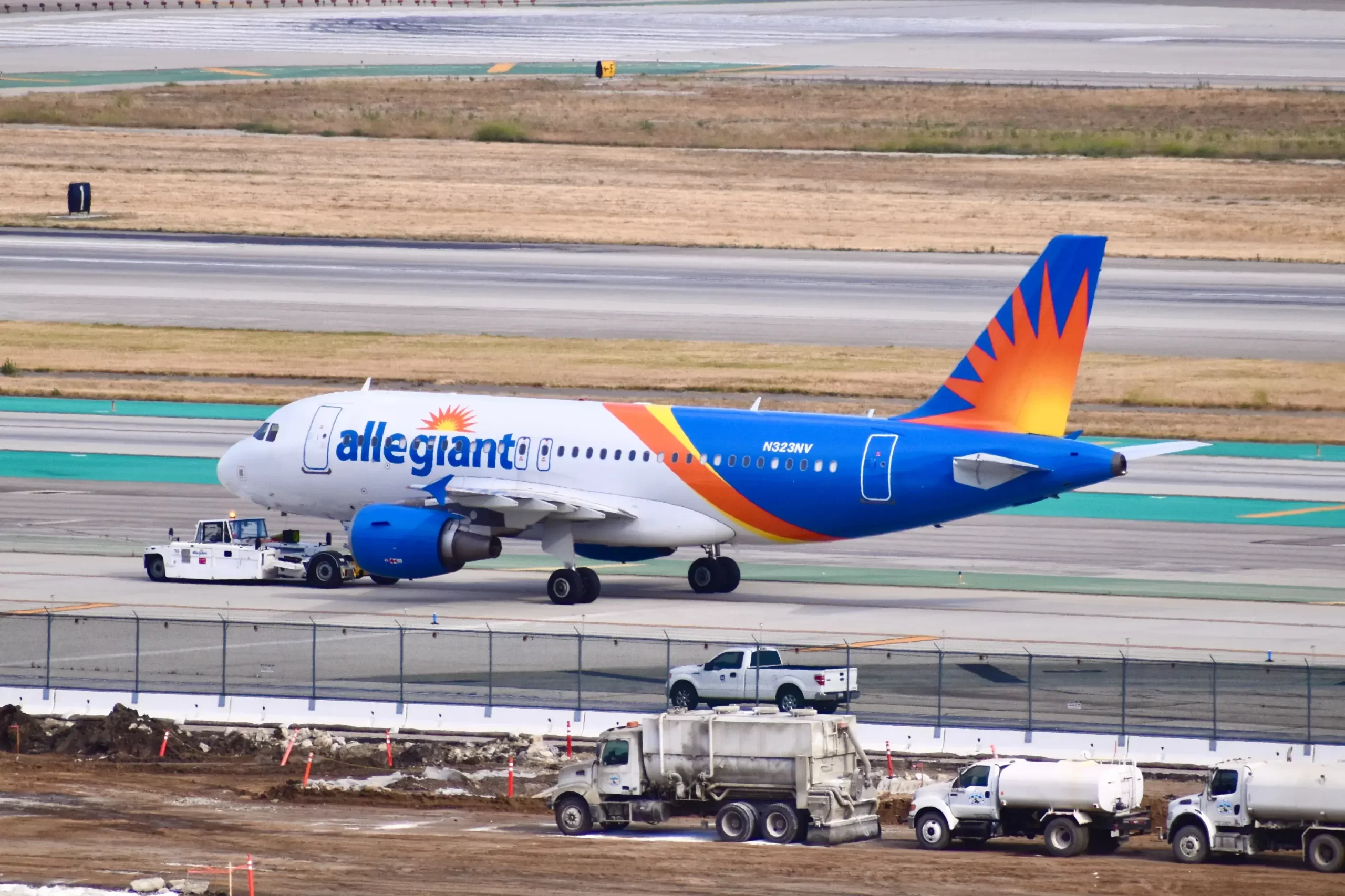 Read more about the article Top 8 Tips for Flying With Allegiant Air